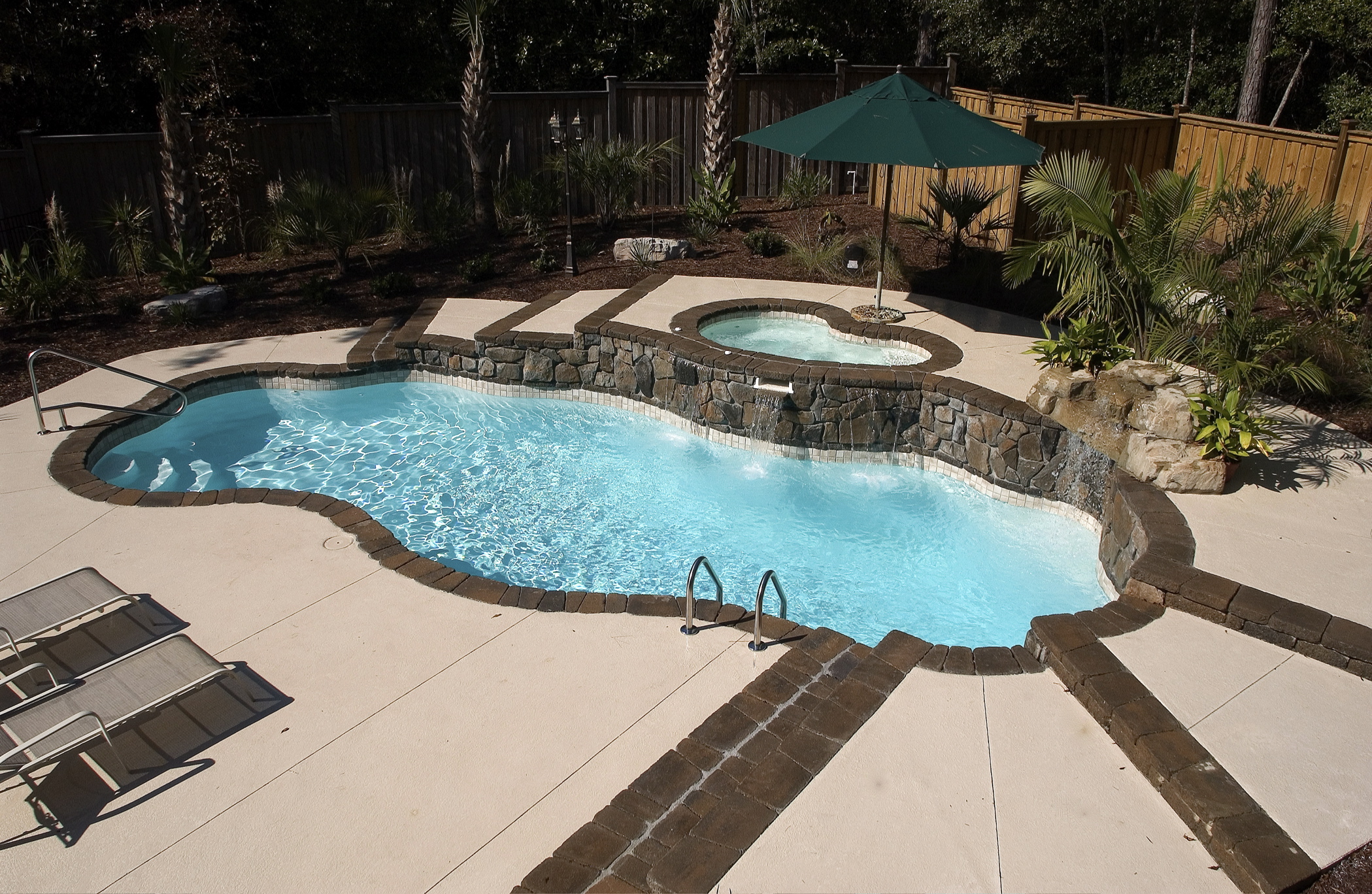 Latham Fiberglass Spas Aqua Pro Pool And Spa